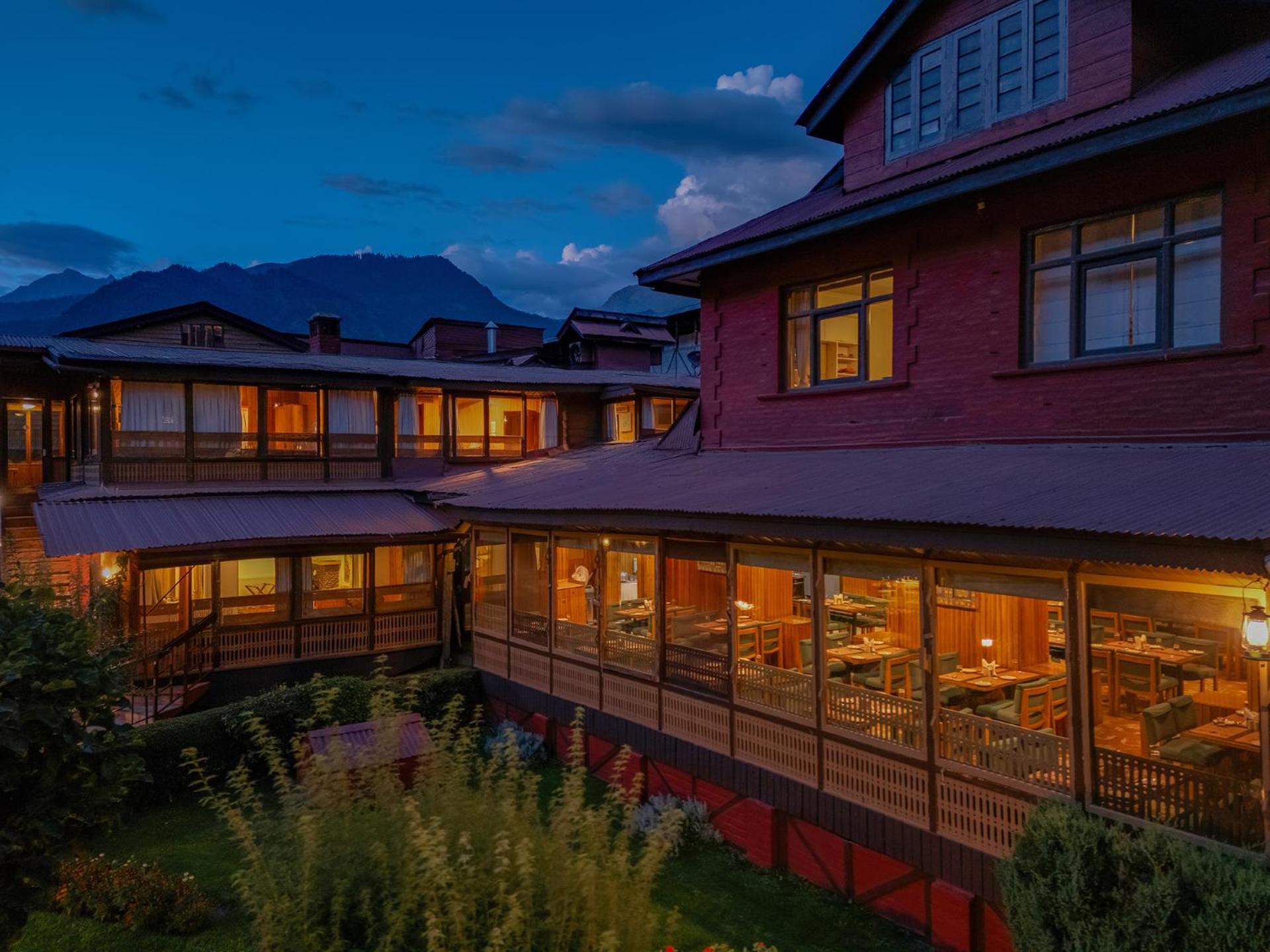 Pahalgam Hotel Exterior foto